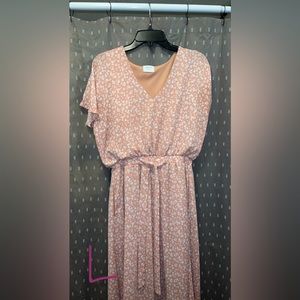 Size large Sienna Sky maxi dress